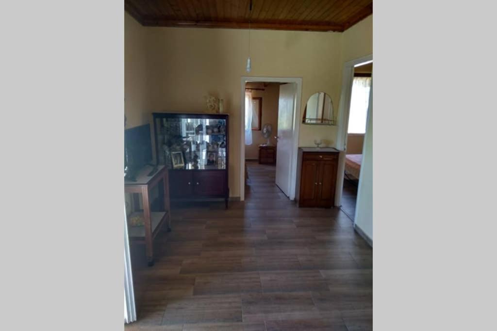 Traditional House With View Drymon Екстериор снимка